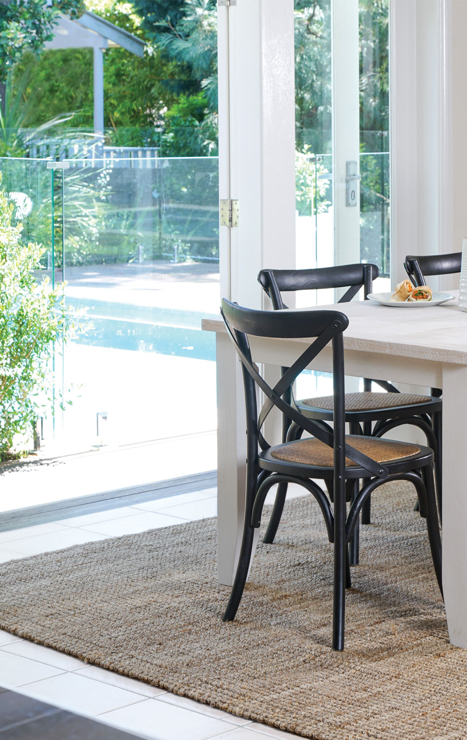 Panama Silver - Handspun jute panama natural silver tucked ends latex backed (AJR108S) - Image 3